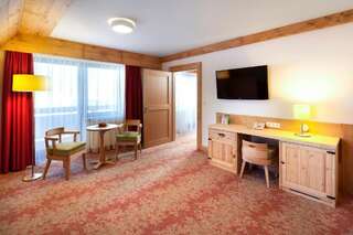 Отель Hotel Bania Thermal & Ski Бялка-Татшаньска Стандартные апартаменты (для 2 взрослых) с неограниченным доступом в термальный комплекс Terma Bania-5