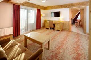 Отель Hotel Bania Thermal & Ski Бялка-Татшаньска Стандартные апартаменты (для 2 взрослых) с неограниченным доступом в термальный комплекс Terma Bania-7